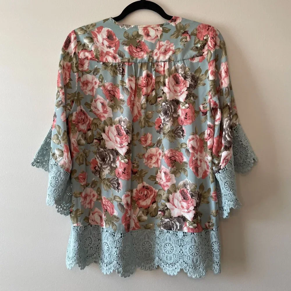 Blue & Pink Rose Floral Lace Kimono - Picture 5 of 6